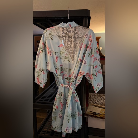 APT 9. Floral Robe - Picture 2 of 2
